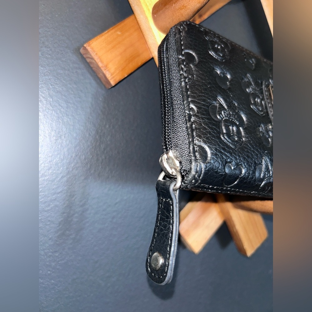 Disney Parks Loungefly Mickey and Minnie Mouse Wallet - Picture 5 of 16